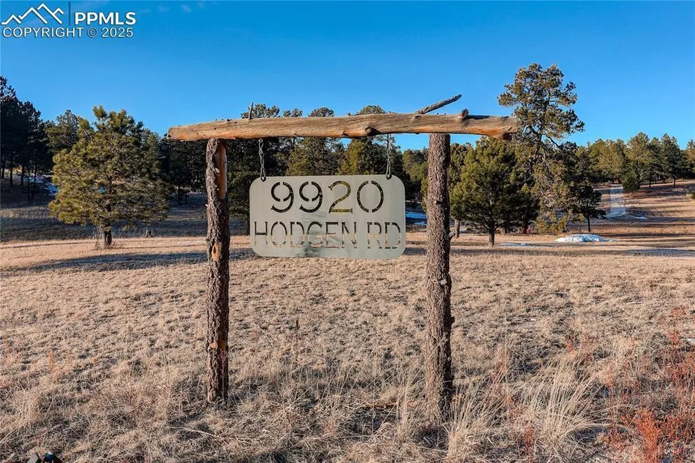 9920 Hodgen Rd, Colorado Springs, CO 80908