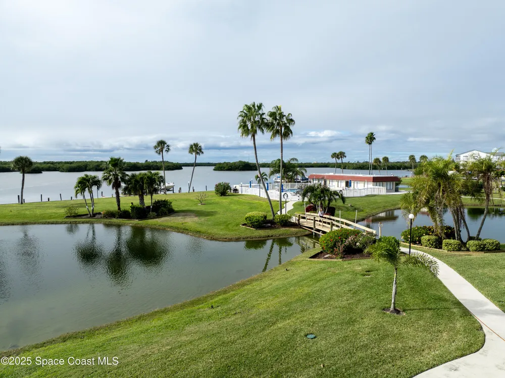 800 S Brevard Ave, Cocoa Beach, FL 32931