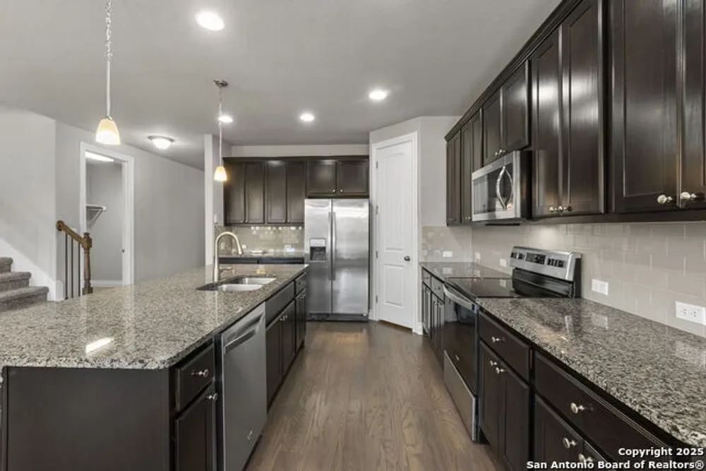 219 Lucchese St, San Antonio, TX 78253