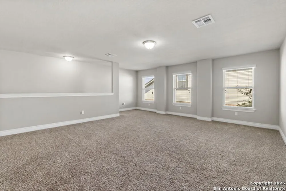 219 Lucchese St, San Antonio, TX 78253