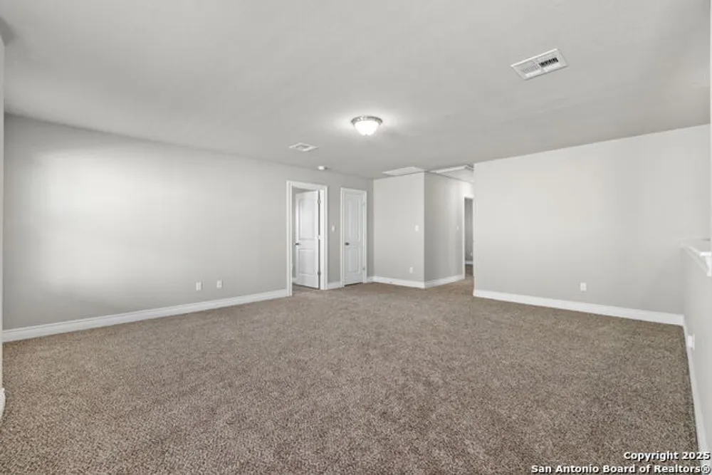 219 Lucchese St, San Antonio, TX 78253