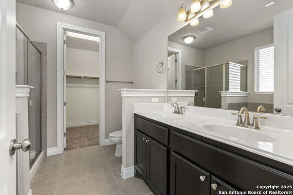 219 Lucchese St, San Antonio, TX 78253