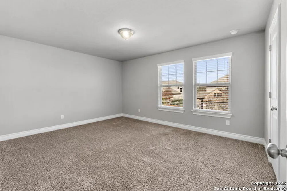 219 Lucchese St, San Antonio, TX 78253