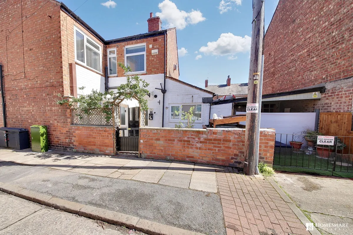 Victoria Road, Bebington, CH63