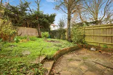 Beuzeville Avenue, Hailsham