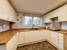 Town Farm Close, Pinchbeck, Spalding thumb 3