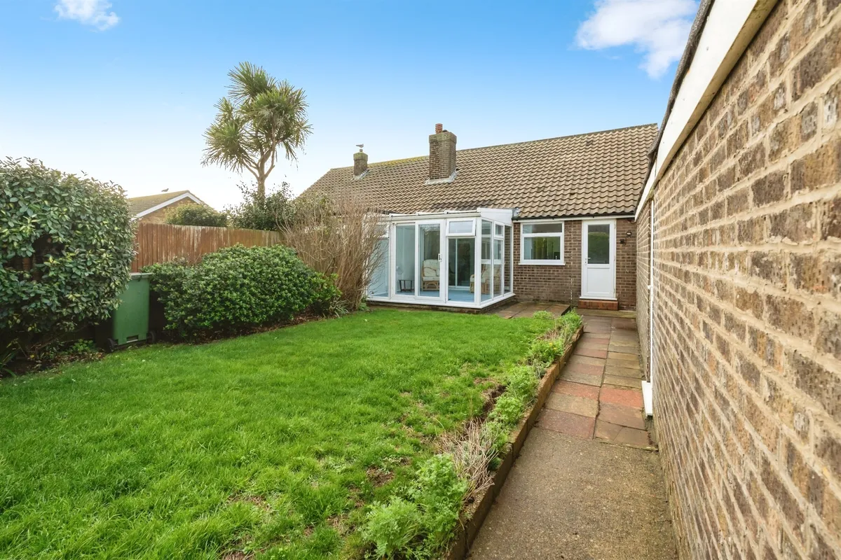 Hawth Park Road, SEAFORD