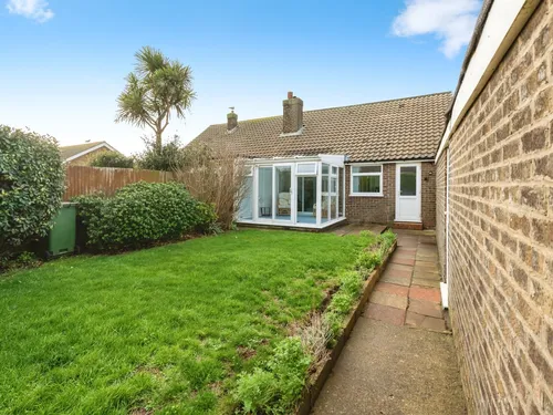 Hawth Park Road, SEAFORDphoto