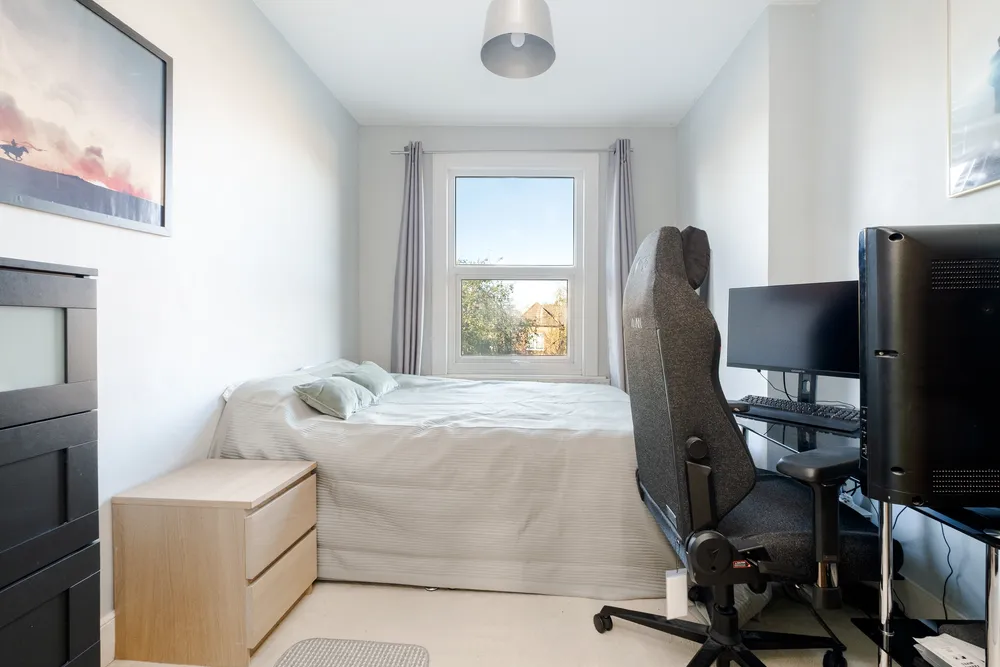 Greenham Road, London, N10
