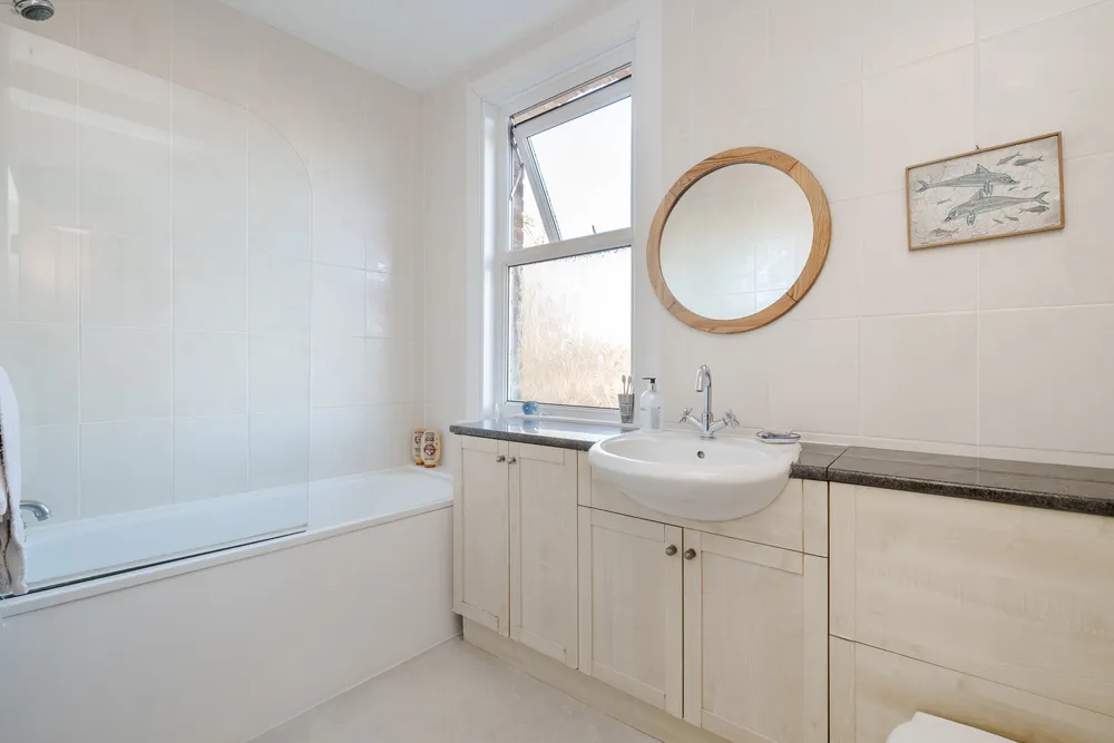 Greenham Road, London, N10