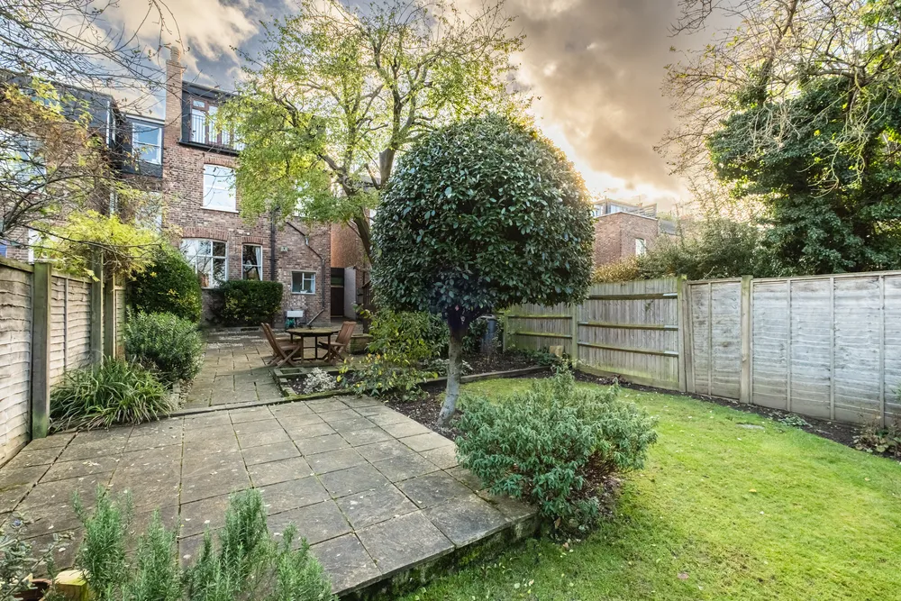Greenham Road, London, N10
