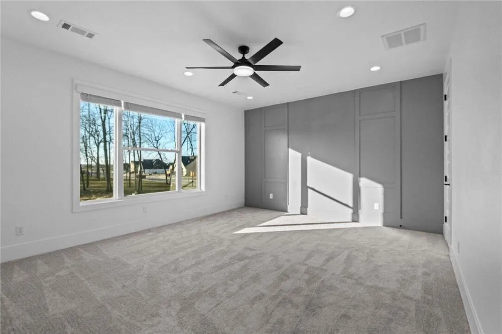 4413 S Vaughn Rd, Bentonville, AR 72713