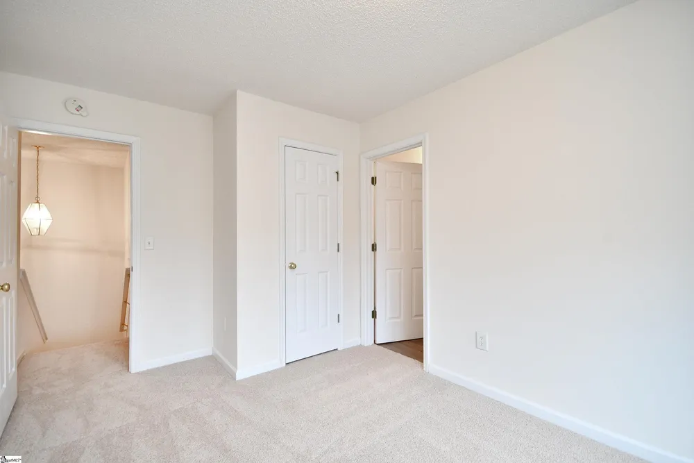 304 Glenlea Ln, Greenville, SC 29617
