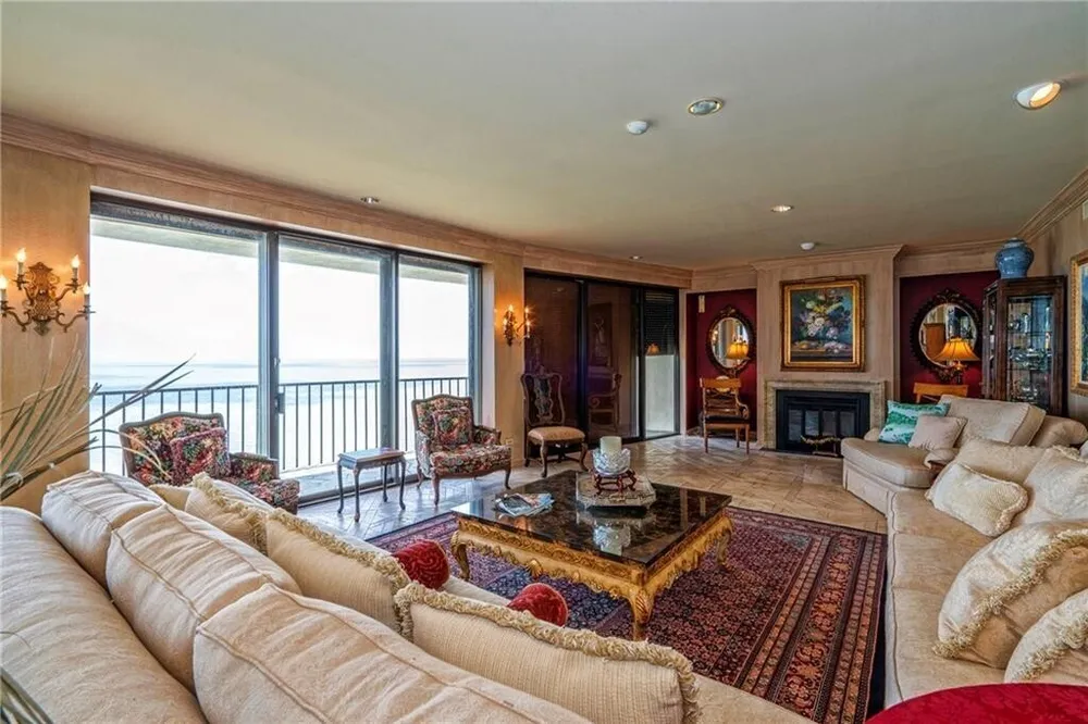4500 Ocean Dr, Corpus Christi, TX 78412