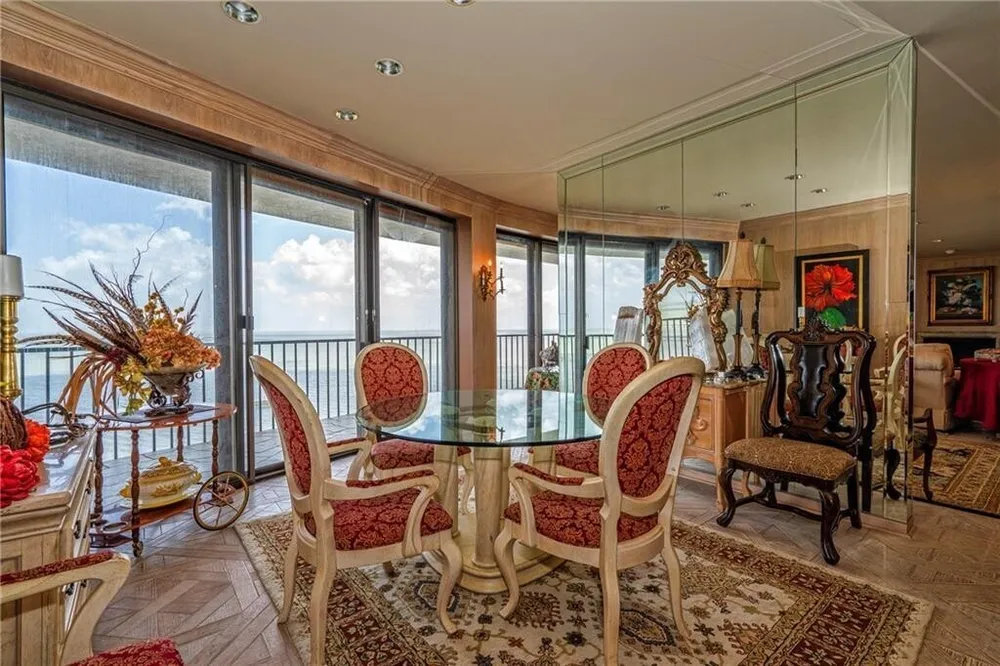 4500 Ocean Dr, Corpus Christi, TX 78412