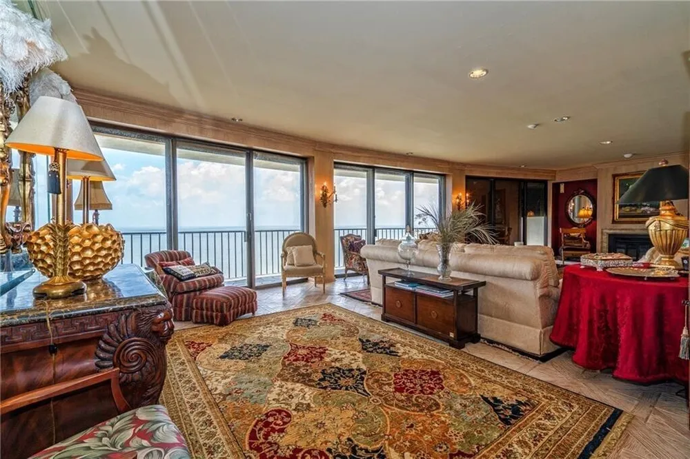 4500 Ocean Dr, Corpus Christi, TX 78412