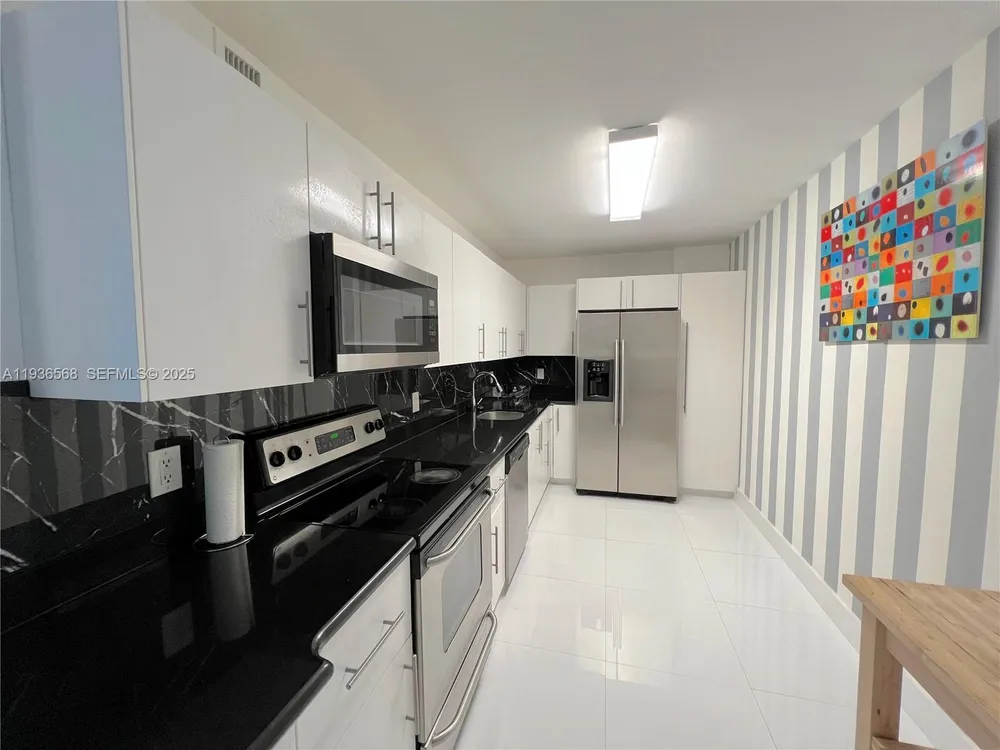 401 69th St, Miami Beach, FL 33141