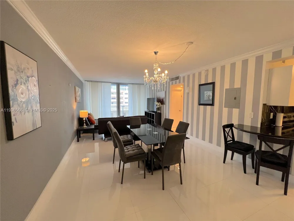 401 69th St, Miami Beach, FL 33141