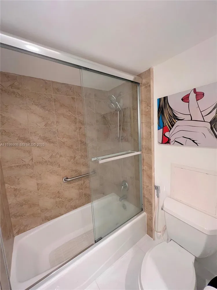 401 69th St, Miami Beach, FL 33141