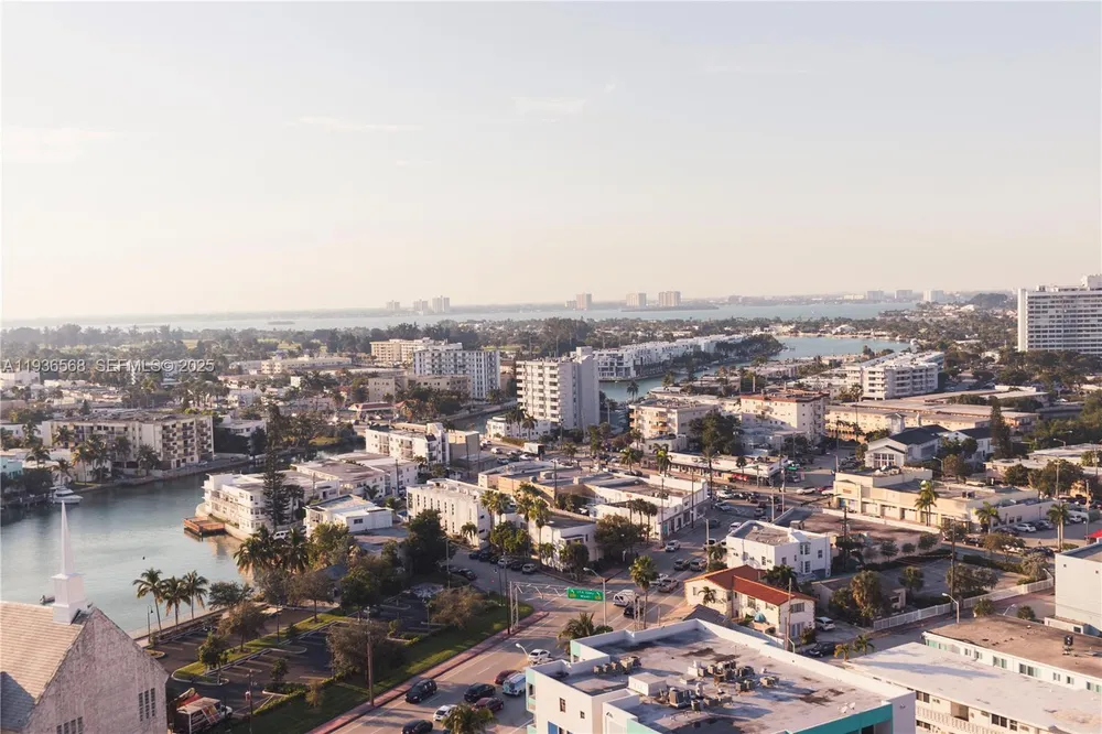 401 69th St, Miami Beach, FL 33141