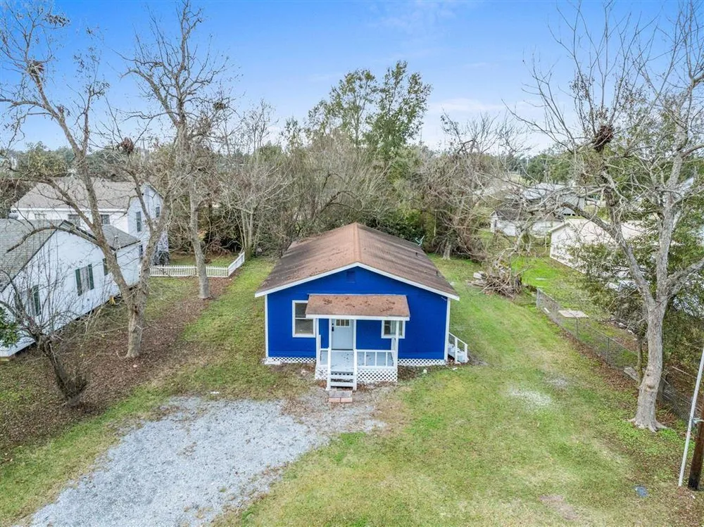 601 McArthur St, Sulphur, LA 70663