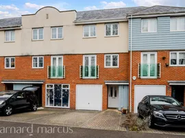 St. Annes Drive North, Redhill photo
