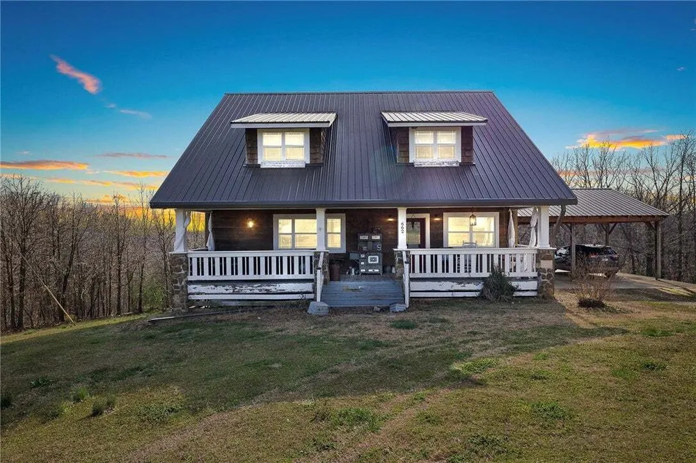 662 Pendergraft Rd, Noel, MO 64854