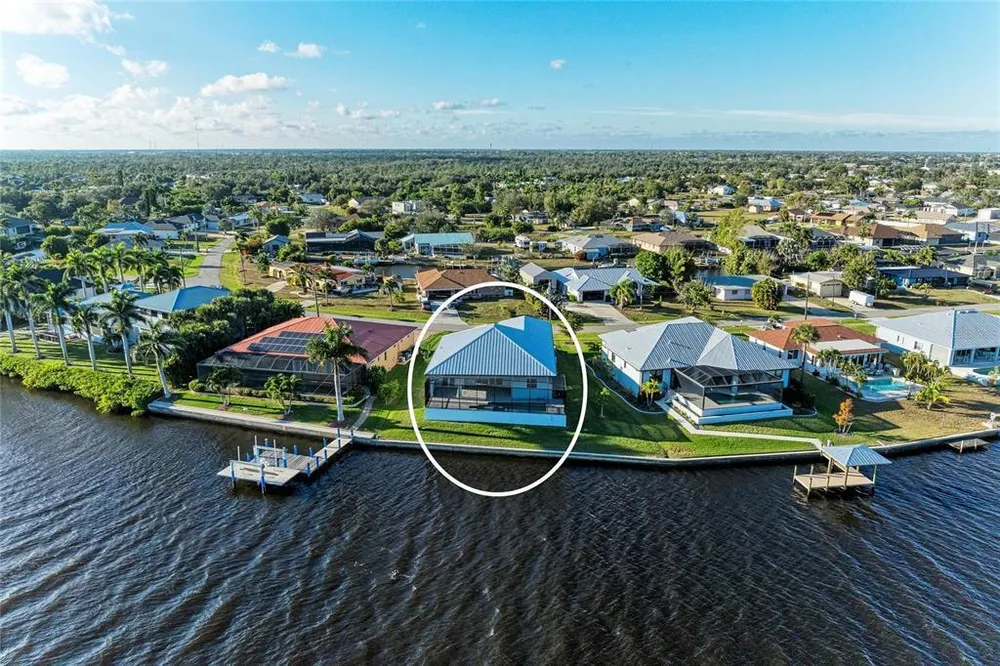 3564 Peace River Dr, Punta Gorda, FL 33983