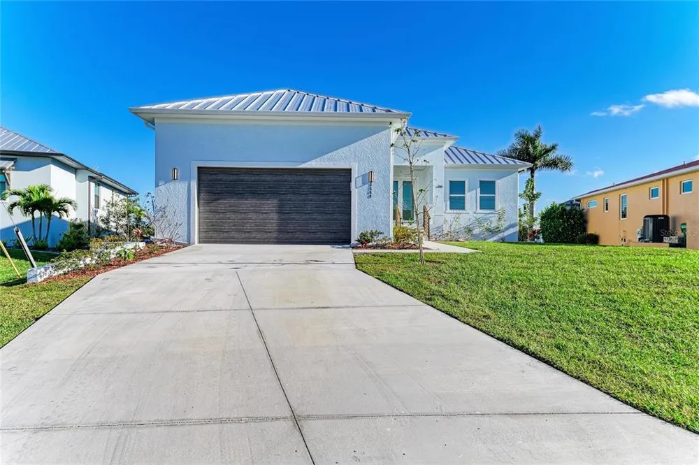 3564 Peace River Dr, Punta Gorda, FL 33983