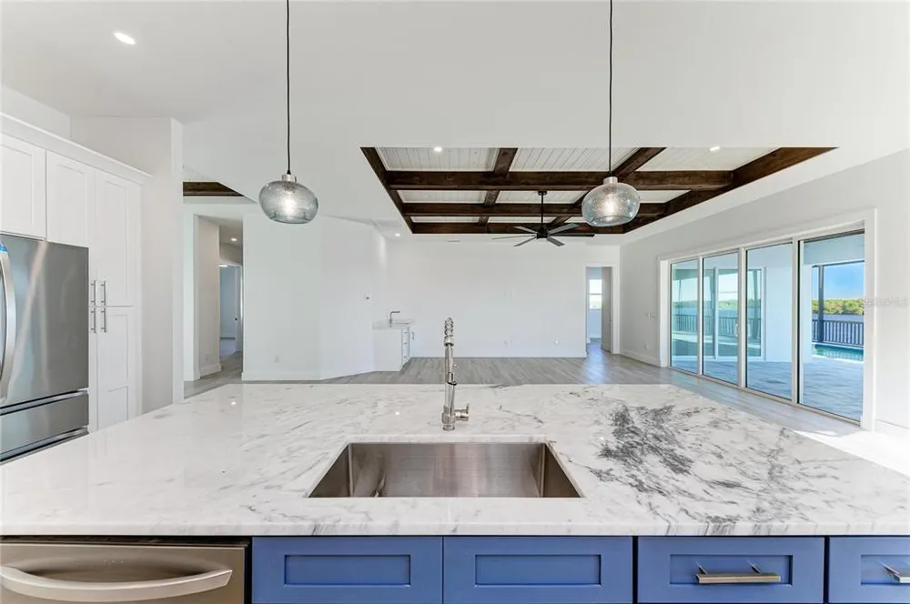3564 Peace River Dr, Punta Gorda, FL 33983