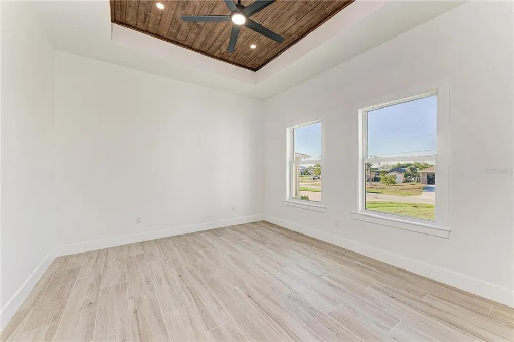 3564 Peace River Dr, Punta Gorda, FL 33983