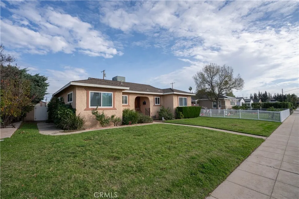 11018 Woodley Ave, Granada Hills, CA 91344