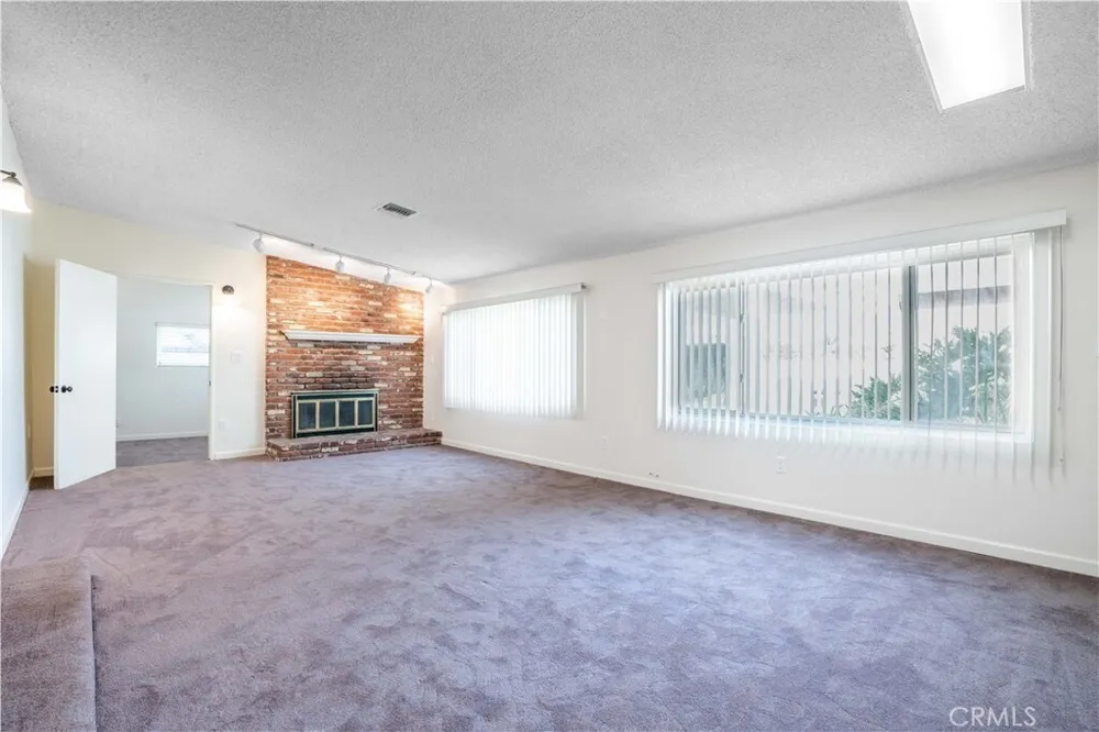 11018 Woodley Ave, Granada Hills, CA 91344