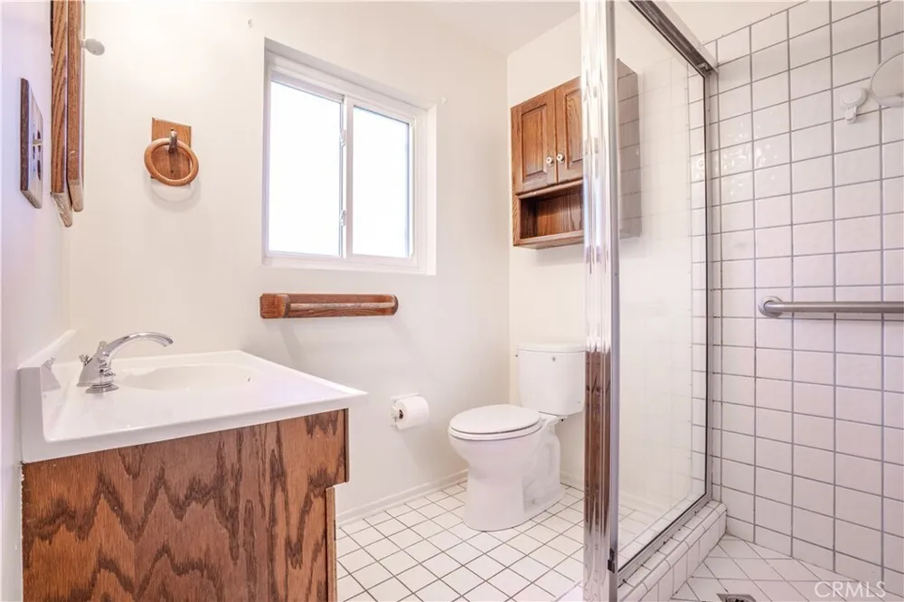 11018 Woodley Ave, Granada Hills, CA 91344