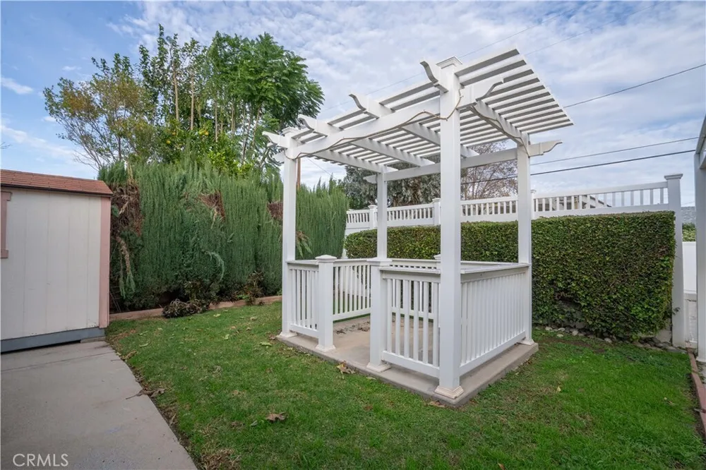 11018 Woodley Ave, Granada Hills, CA 91344