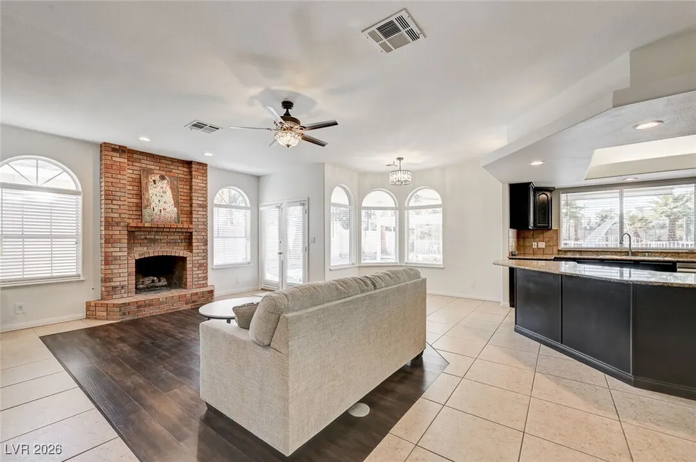 2955 El Camino Rd, Las Vegas, NV 89146