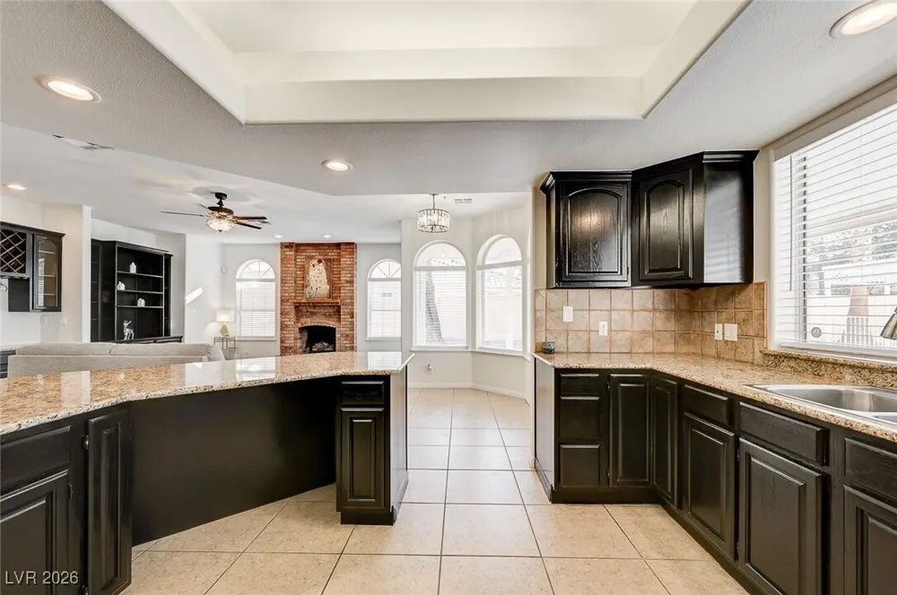 2955 El Camino Rd, Las Vegas, NV 89146
