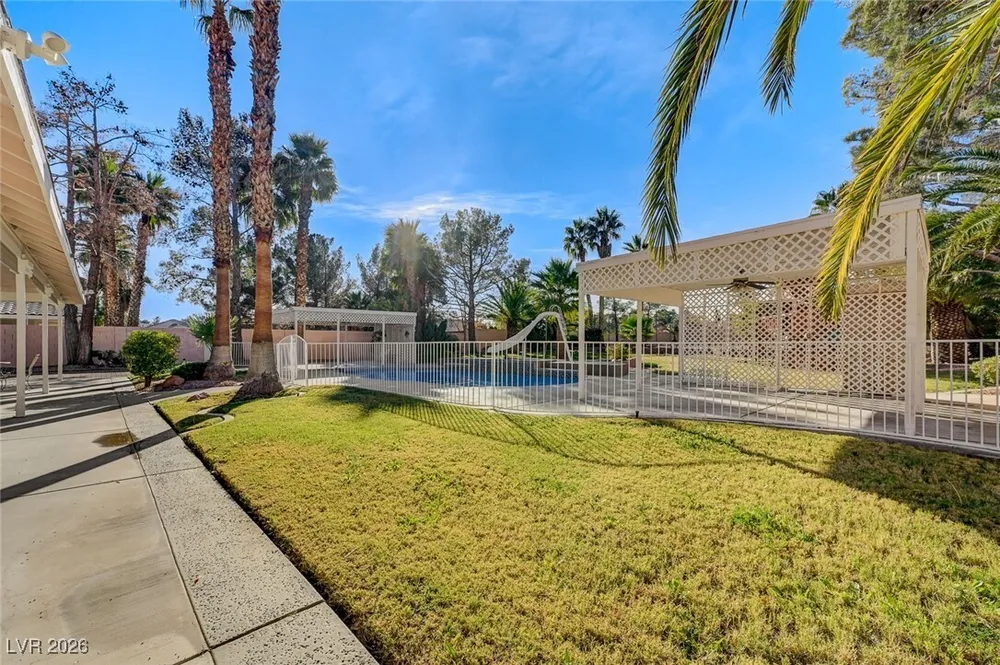 2955 El Camino Rd, Las Vegas, NV 89146