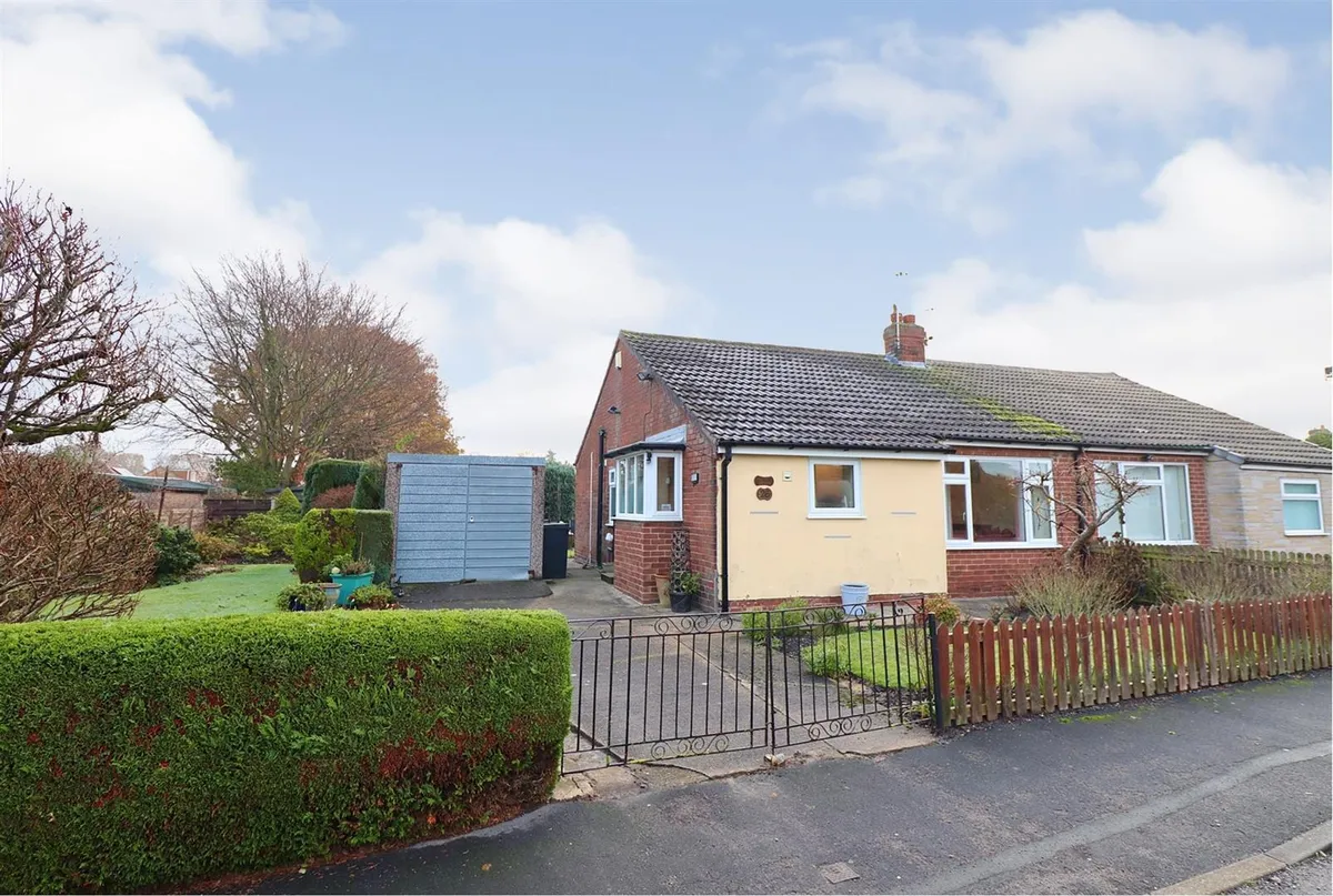 Green Acres, Huntington, York