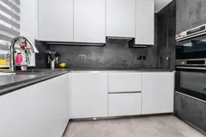 Peregrine Way, Hatfield