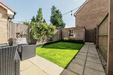 Peregrine Way, Hatfield