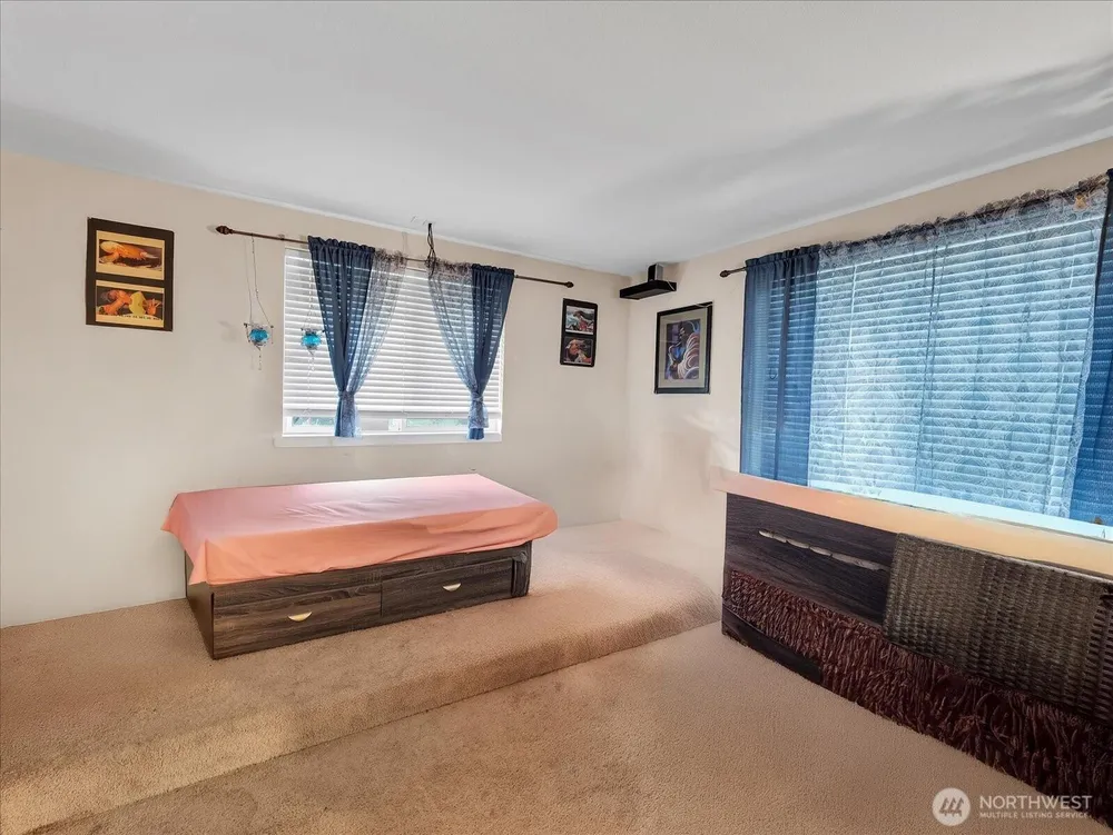 10030 51st Ave S, Seattle, WA 98178