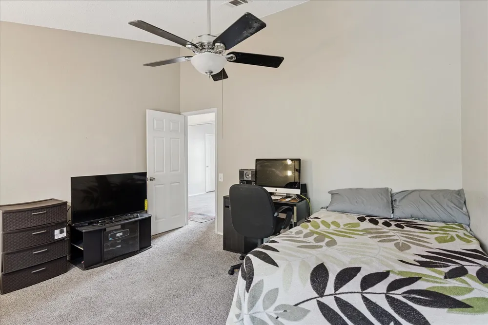 2528 Creekwood Ln, Fort Worth, TX 76123