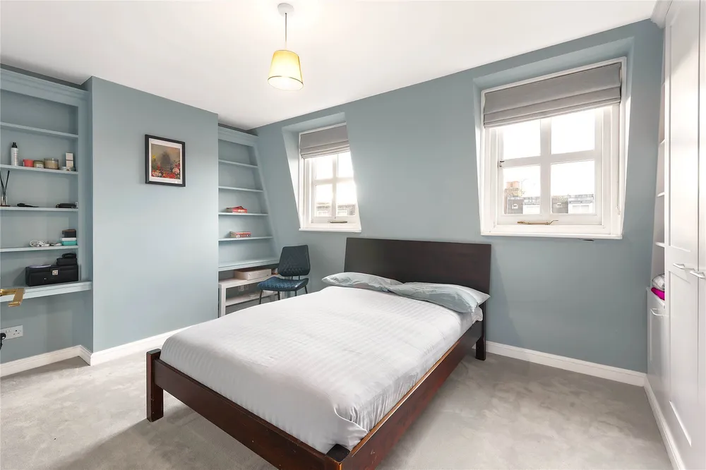 Knowsley Road, London, SW11