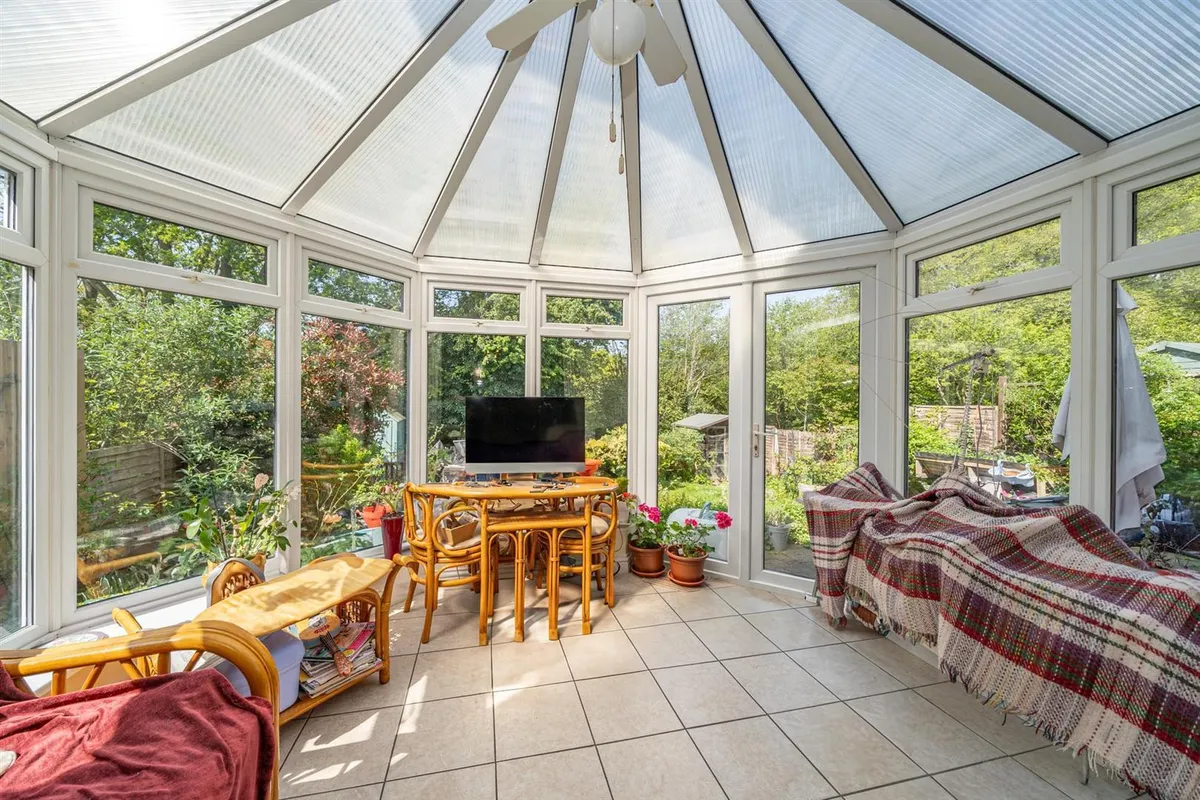 Holywell Road, Studham, Bedfordshire, LU6 2PD
