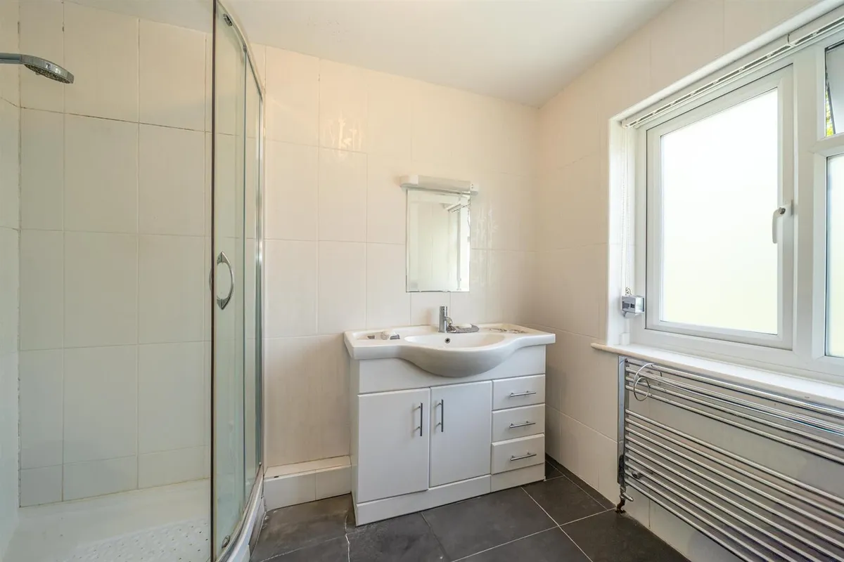 Holywell Road, Studham, Bedfordshire, LU6 2PD