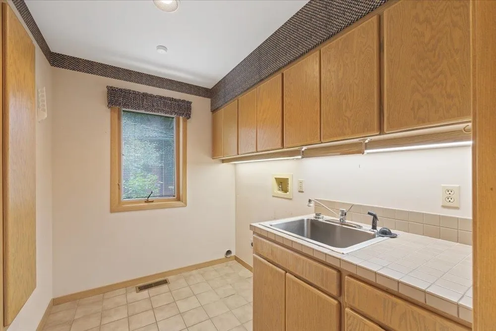 5430 S Quail Ridge Cir, Spokane, WA 99223