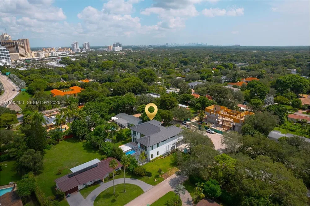 9840 SW 73rd Ct, Pinecrest, FL 33156