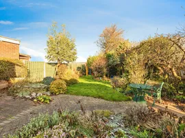 Highview Close, Darfield, BARNSLEY thumb 2