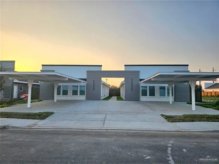 1317 N 4th Ave, Edinburg, TX 78541